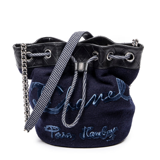 Chanel 香奈兒單肩包: Embroidered Wool Bucket Chain Bag