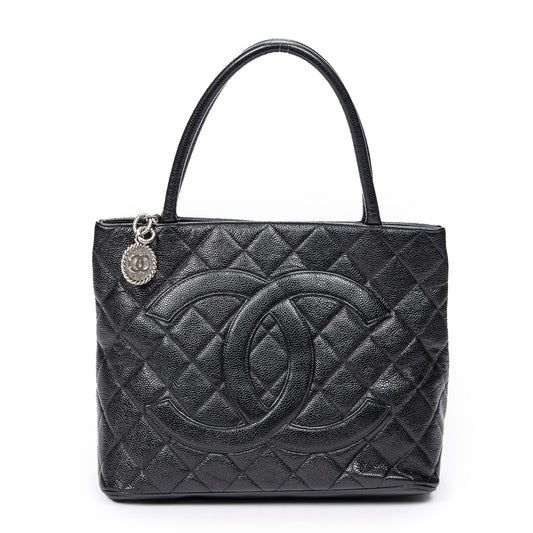 Chanel 香奈兒單肩包: CC 永恆徽章托特包