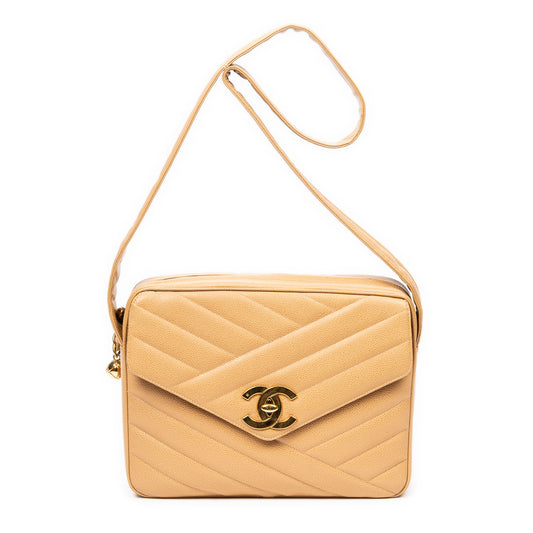 Chanel 香奈兒單肩包: 復古款式 Large CC Front Flap Camera Bag