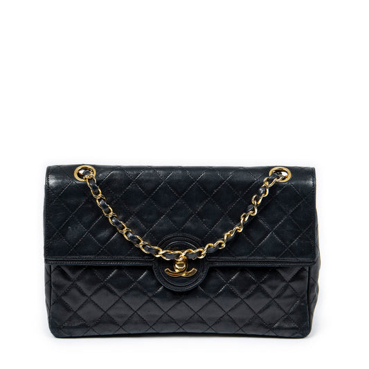 Chanel 香奈兒單肩包: 復古款式 Round CC Turn Lock Flap